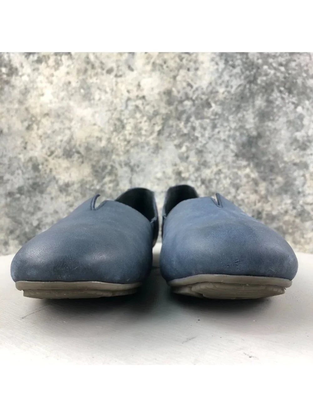 Born Women's Size 9M Sebra Denim Blue Leather Round Toe Slip On Flats Shoes